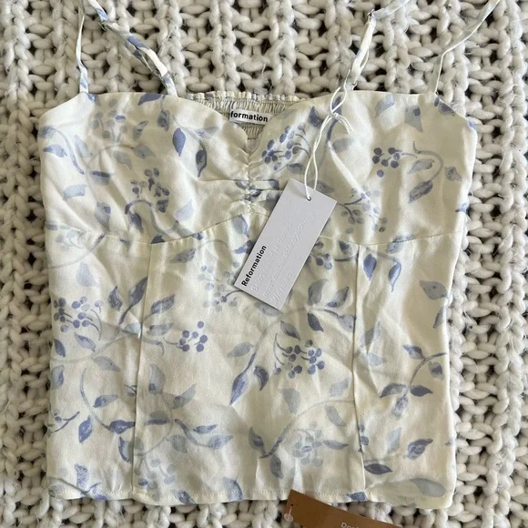 NWT REFORMATION Thiago Top 🫐🧺 - Picture 7 of 7
